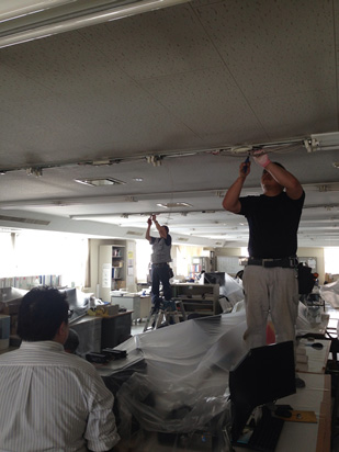 オフィスLED工事の様子